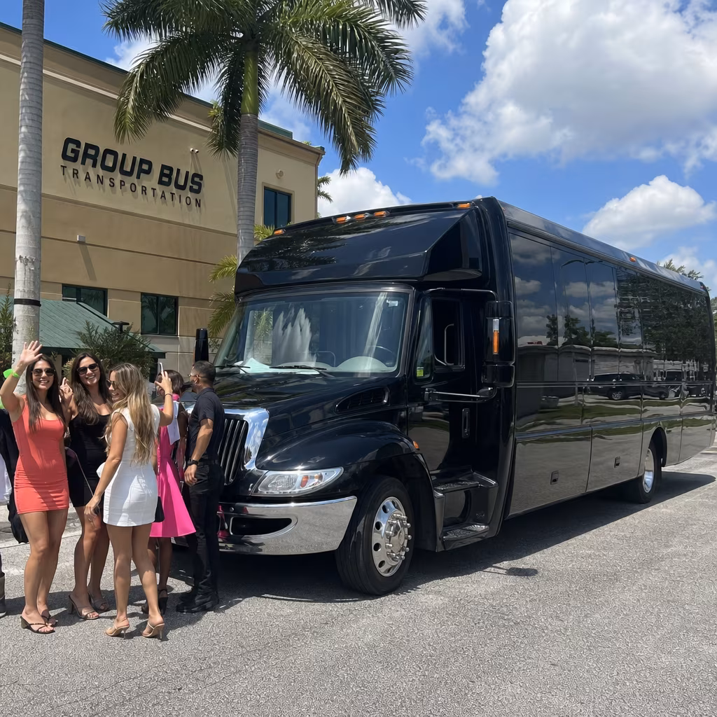 The Complete Guide to Group Bus Transportation to the Hollywood Beach Broadwalk
