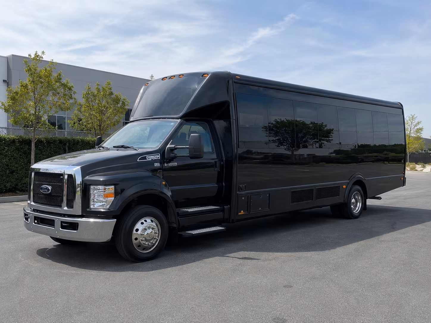 Hollywood Birthday, Sweet 16, & Quinceañera Party Bus Rentals