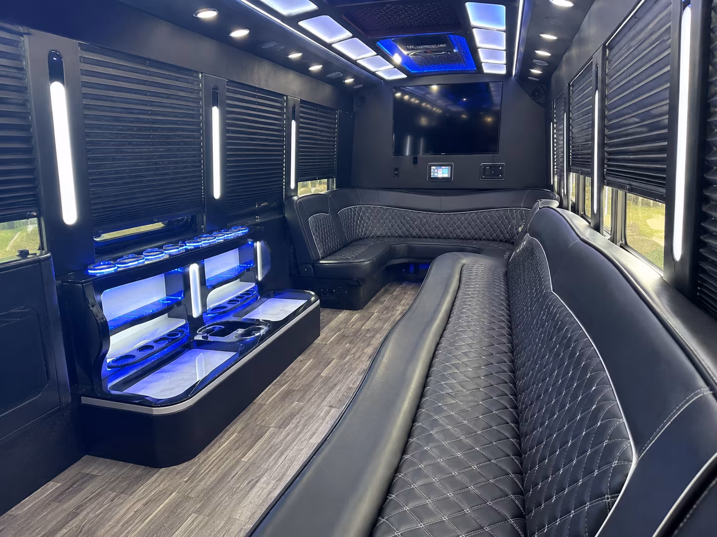 Hollywood Party Bus Rental