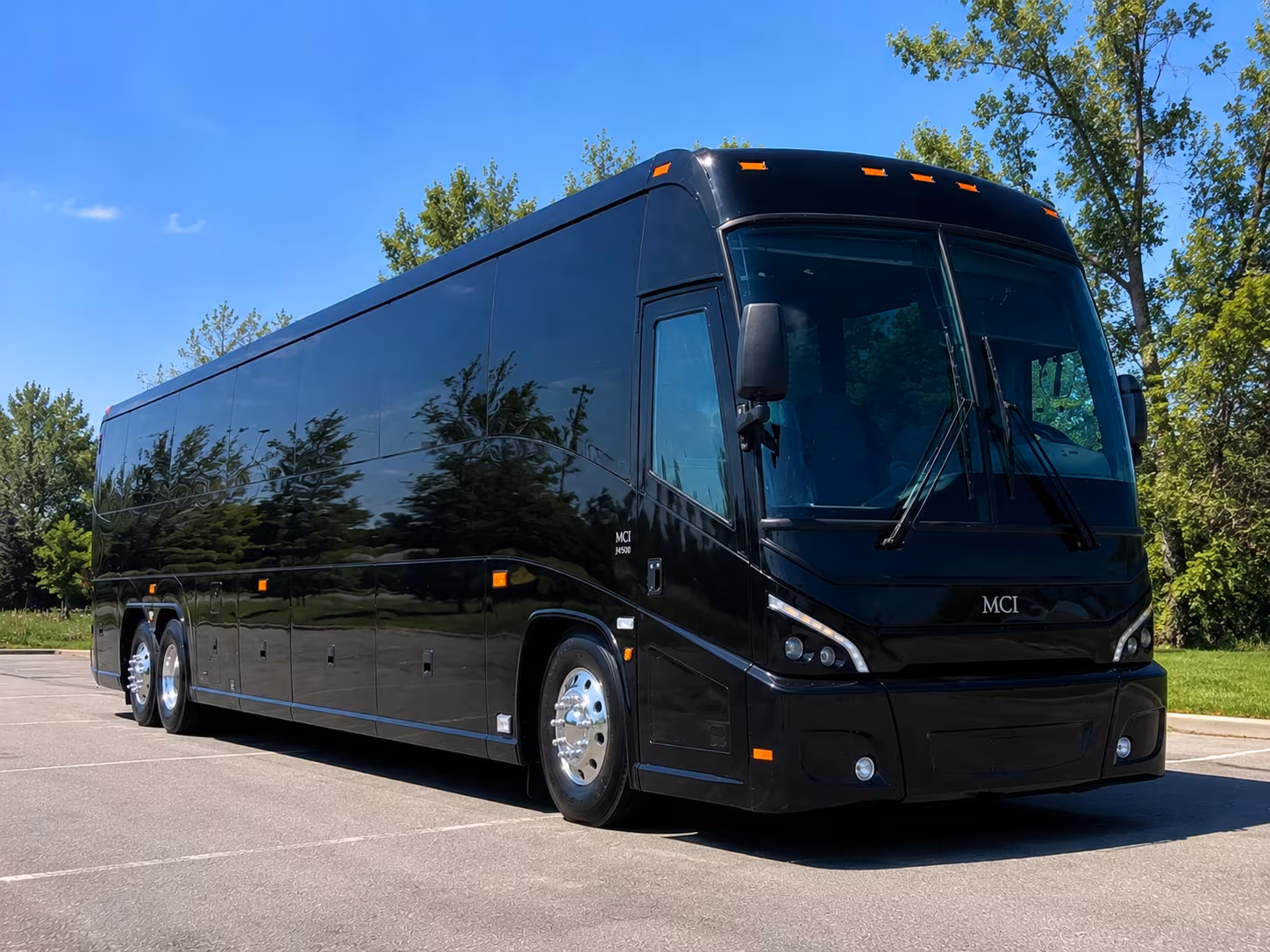 Pembroke Pines Airport Shuttle & Transportation party bus exterior