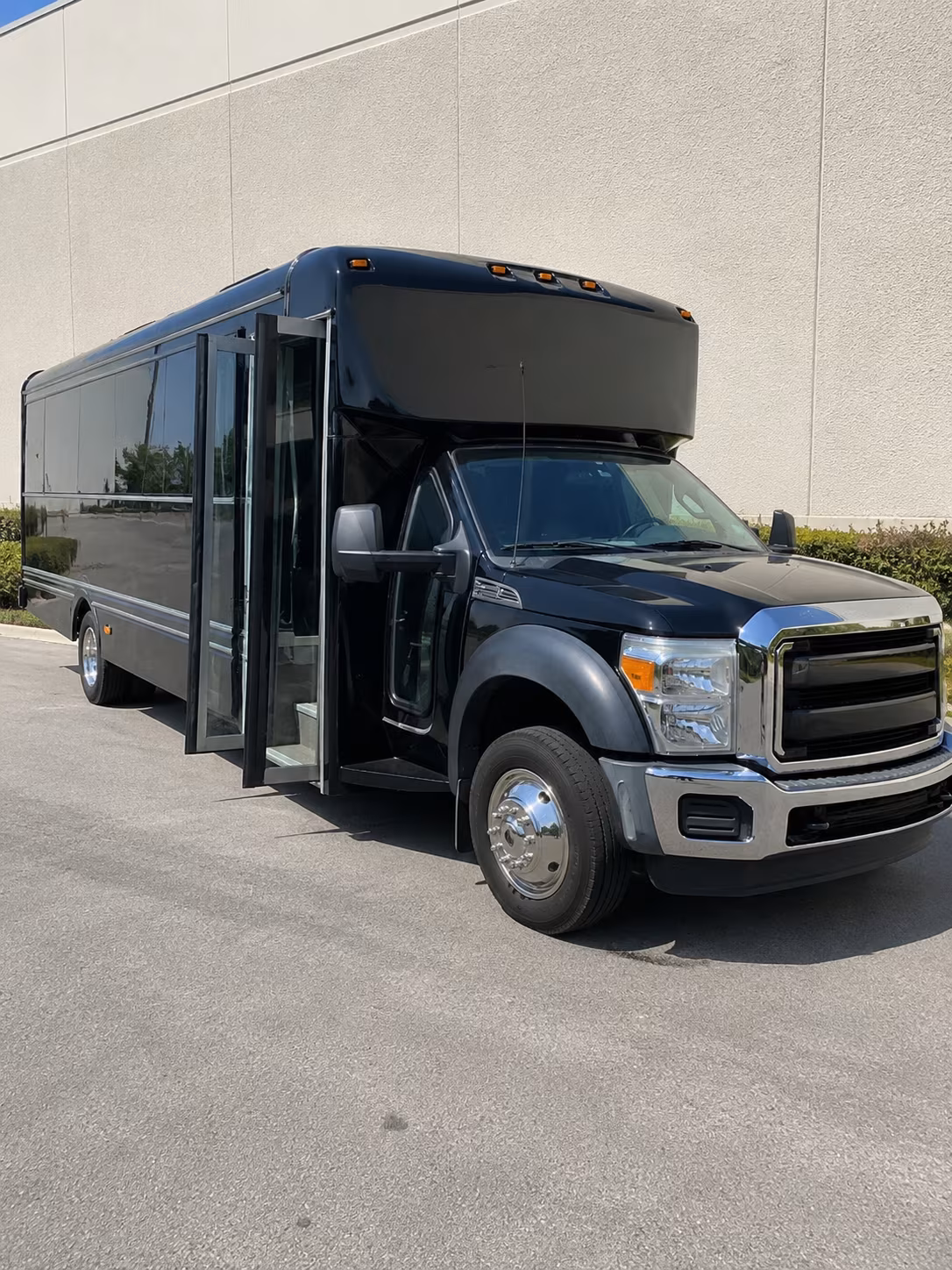 Pembroke Pines Bachelor & Bachelorette Transportation party bus exterior