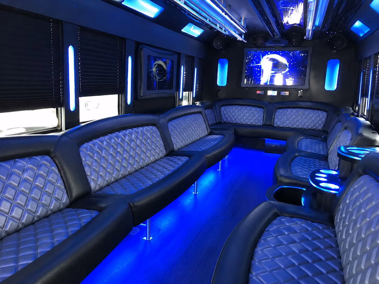 Pembroke Pines Winery Tour & Pub Crawl Transportation party bus exterior
