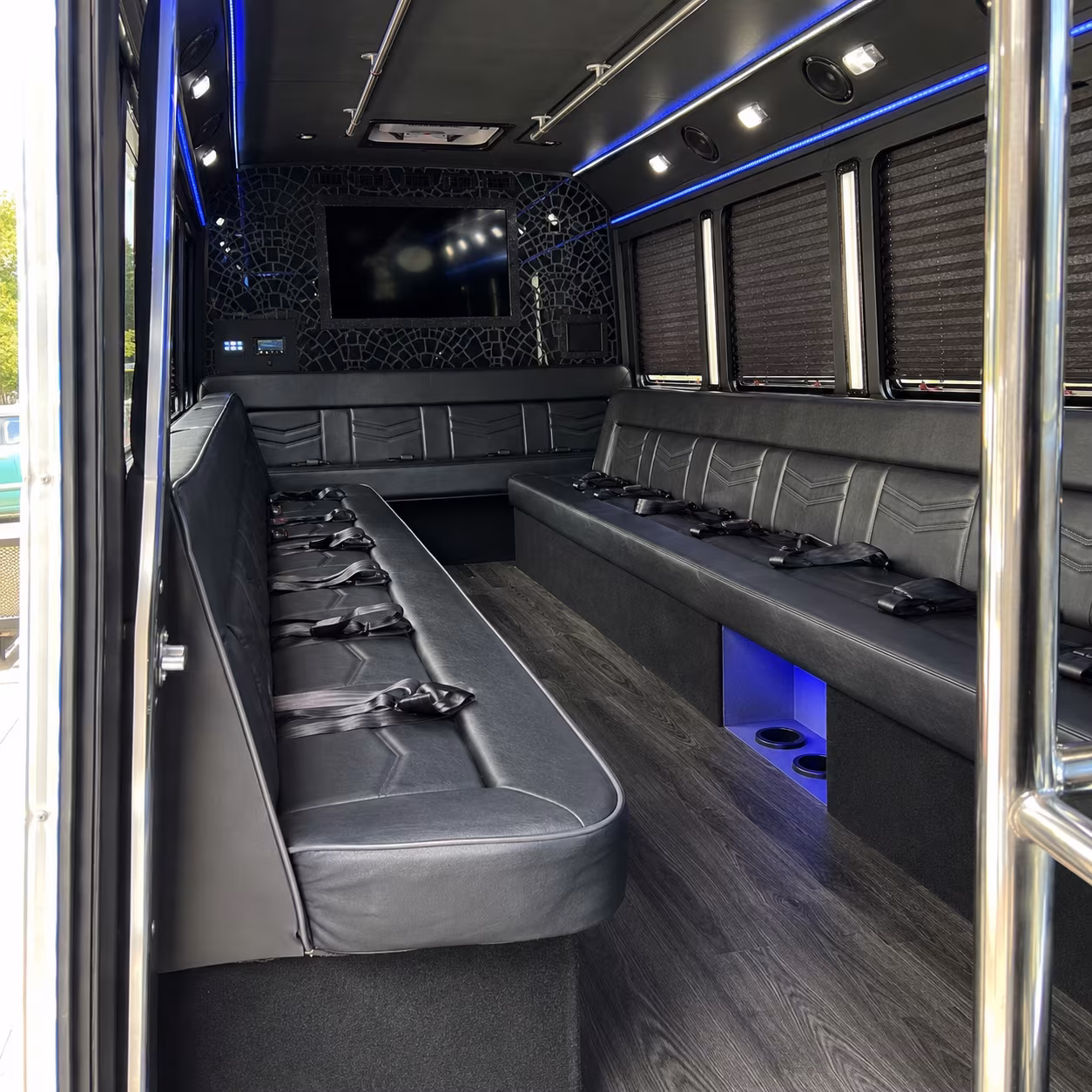 Plantation Birthday, Sweet 16, & Quinceañera Party Bus Rentals