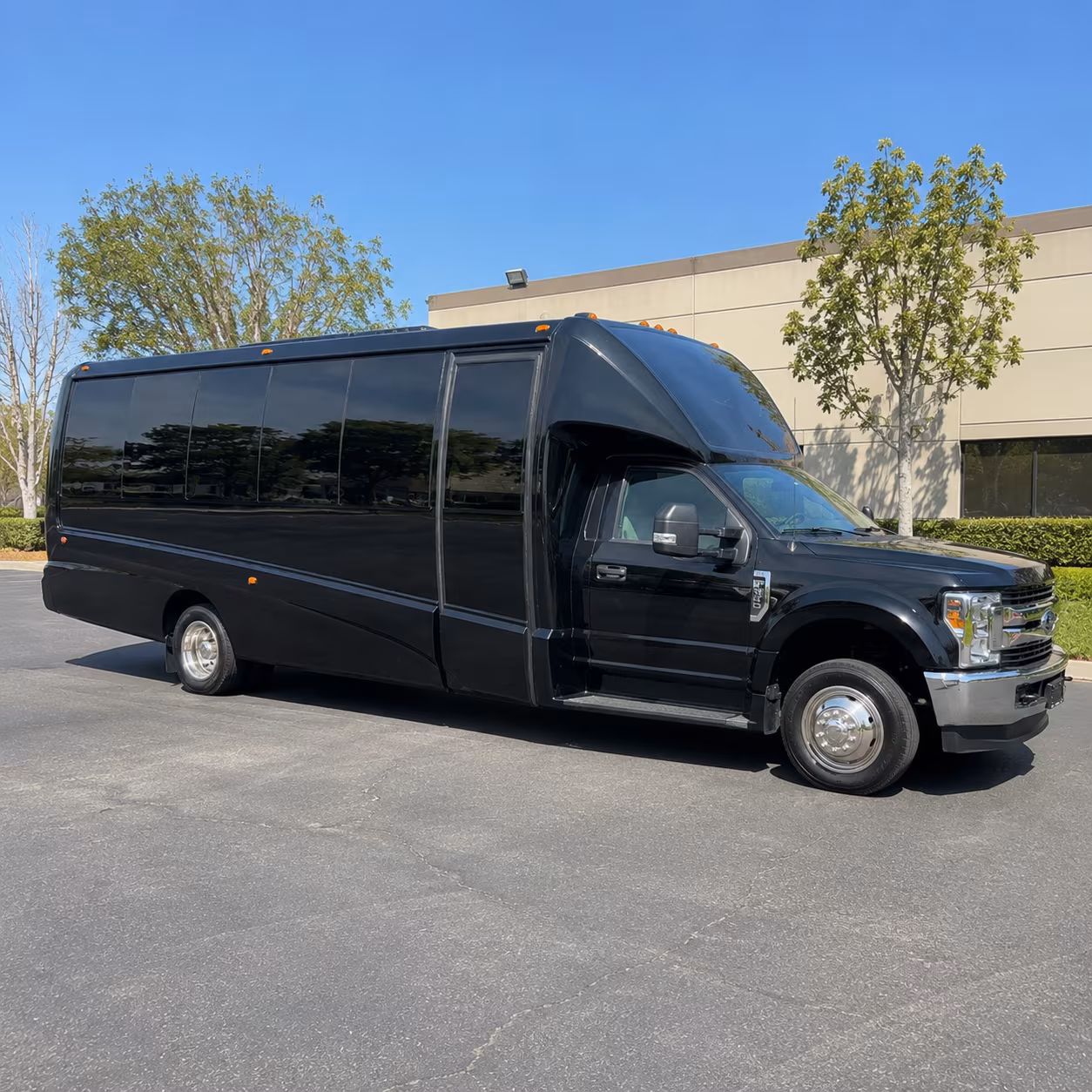 Weston Winery Tour & Pub Crawl Transportation